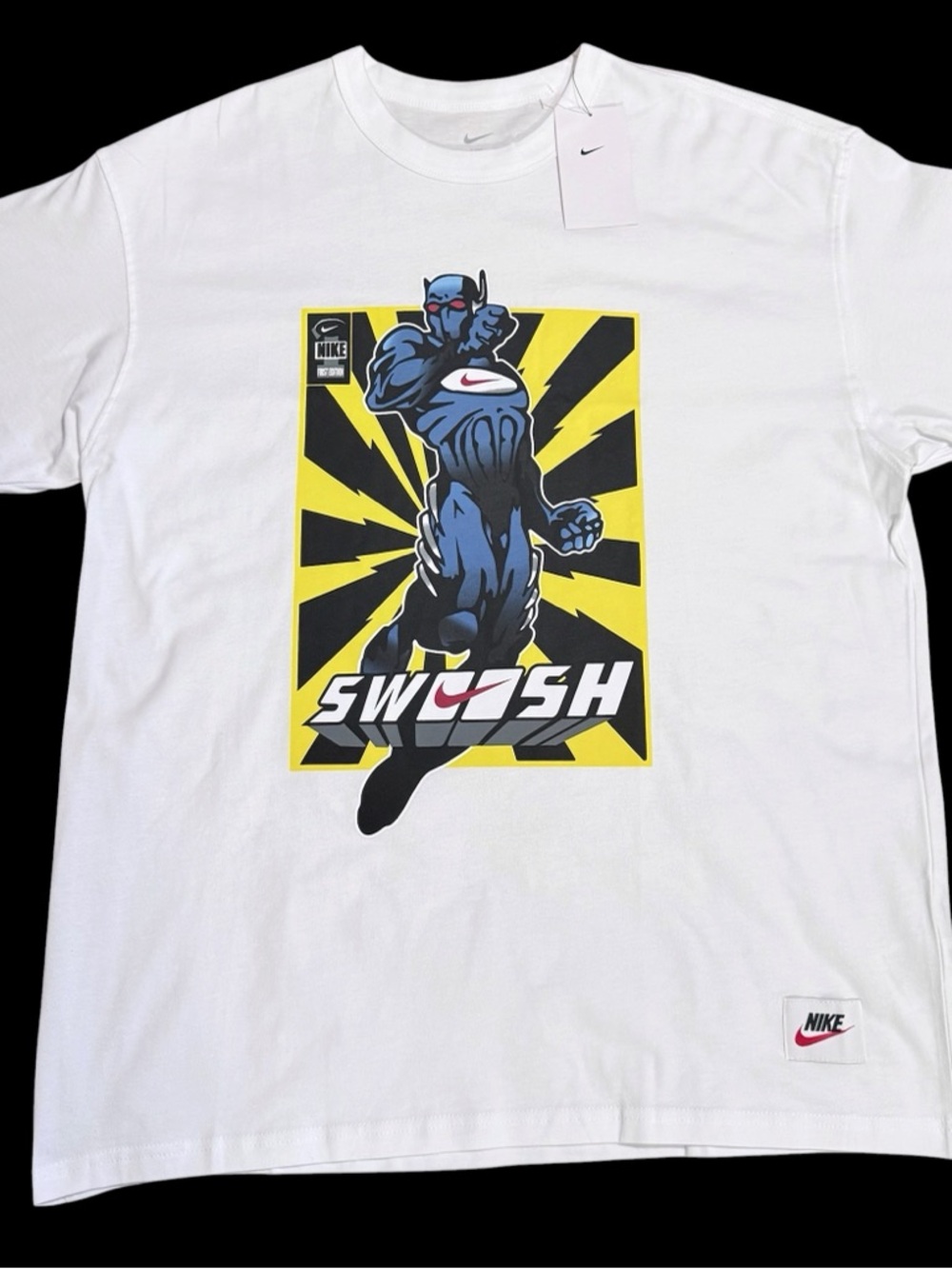Nike M90 Men's white Tee IYKYK Hero Graphic Sz Large HJ3672-006 NWT